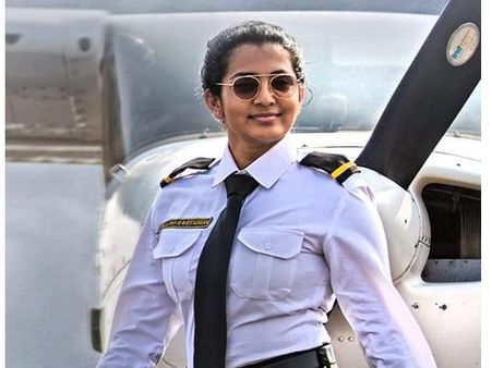 ഉയരെയില്‍ പൈലറ്റായി പാര്‍വ്വതിയുടെ തിരിച്ചുവരവ്! പുതിയ പോസ്റ്റര്‍ പുറത്ത്! കാണൂ