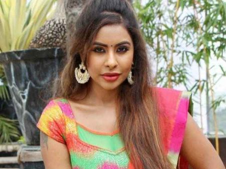 വീടുകയറി ആക്രമിച്ചു എന്ന് നടിയുടെ പരാതി, പൊലീസ് കേസെടുത്തു