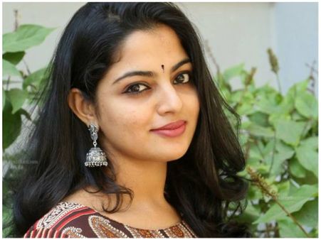 മലയാളത്തില്‍ വിജയ നായികയായി തിളങ്ങി നിഖില വിമല്‍! വൈറലായി പുതിയ ഫോട്ടോഷൂട്ട്! കാണൂ