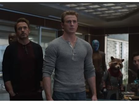 അവഞ്ചേര്‍സ്: എന്‍ഡ് ഗെയിമിന്റെ അവസാന ട്രെയിലറുമെത്തി! വൈറലായി വീഡിയോ ! കാണൂ