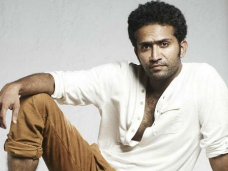 കഞ്ചാവ് അല്ല കൊക്കെയിന്‍ കേസ്! വിമര്‍ശകന് മറുപടിയുമായി ഷൈന്‍ ടോം ചാക്കോ! കാണു