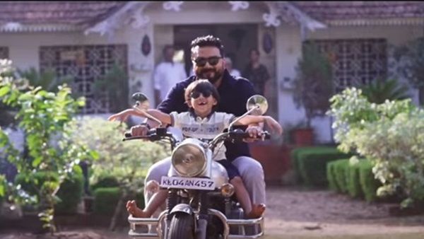 ലോനപ്പന്റെ മാമോദീസയ്ക്കു ശേഷം ജയറാം! കൂടെ ഉണ്ണി മുകുന്ദനും! മൈ ഗ്രേറ്റ് ഗ്രാന്റ് ഫാദര്‍ ട്രെയിലര്‍!