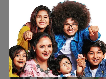 നിഷ സാരംഗിനൊപ്പം ഉപ്പും മുളകിലെ മക്കള്‍! അതീവ സന്തോഷത്തോടെ ഒരു കുടുംബചിത്രം! കാണൂ!