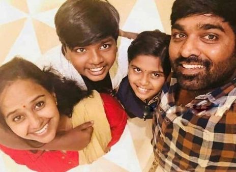 വിജയ് സേതുപതിയുടെ മകളും സിനിമയിലേക്ക്! സംഘതമിഴനിലൂടെ താരപുത്രിയെത്തുന്നു!