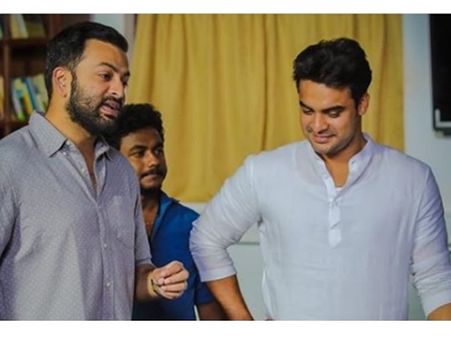 ഇത്രയും മികച്ച ഇന്‍ട്രോ ഇതുവരെ കിട്ടിയിട്ടില്ല! മോഹന്‍ലാലിനേയും പൃഥ്വിയേയും കുറിച്ച് ടൊവിനോ തോമസ്