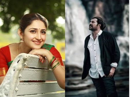 മമ്മൂട്ടിയുടെ സ്റ്റൈലിഷ് ലുക്ക് കൂടുതല്‍ ഇഷ്ടമായി! പതിനെട്ടാം പടി കണ്ടതിനെക്കുറിച്ച് സയേഷ! ട്വീറ്റ്