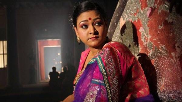 കല്യാണം കഴിക്കില്ല, കുഞ്ഞിനെ ദത്തെടുത്ത് വളര്‍ത്താനും പേടിയാണ്; ഷക്കീല പറയുന്നു