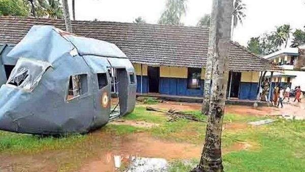 പ്രളയ പശ്ചാത്തലത്തിലുളള സിനിമയ്ക്കായി സെറ്റിട്ട സ്ഥലം അക്ഷരാര്‍ത്ഥത്തില്‍ ദുരിതാശ്വാസ ക്യാമ്പായി