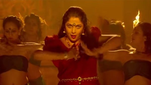 തീ തുടികളുയരേ...! ആകാശഗംഗ 2വില്‍ രമ്യാ കൃഷ്ണനും! ആദ്യ വീഡിയോ ഗാനം പുറത്ത്