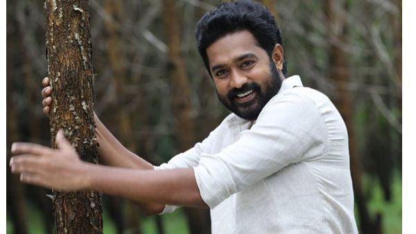 ഇനിയും ഞാന്‍ ഉയര്‍ത്തെഴുന്നേല്‍ക്കും,ഇപ്പൊ ഞാന്‍ എന്നെ തന്നെ മനസ്സിലാക്കുന്നു: ആസിഫ് അലിയുടെ ആരാധിക