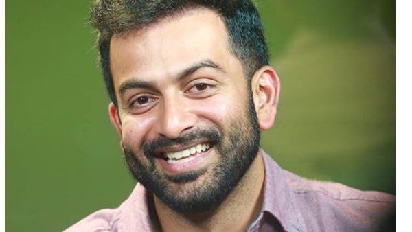 ഒരു സൂപ്പര്‍സ്റ്റാര്‍...ഒരു ആരാധകന്‍ ! പൃഥ്വിരാജിന്റെ വീഡിയോ ഏറ്റെടുത്ത് സോഷ്യല്‍ മീഡിയ