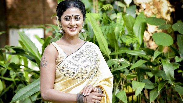 മമ്മൂക്ക, കഴിക്കുന്നതില്‍ ഒരു ടീ സ്പൂണ്‍ തന്നാല്‍ മതി! മമ്മൂട്ടിയുടെ പിറകെ നടന്നതിനെ കുറിച്ച് കനിഹ