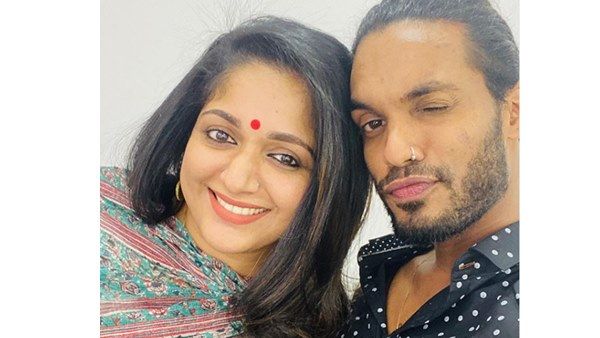 കാവ്യ മാധവന്റെ പുതിയ ചിത്രങ്ങള്‍ പുറത്ത്! ഈ പുഞ്ചിരി ഒരിക്കലും മതിയാകില്ലെന്ന് മേക്കപ്പ്മാൻ ഉണ്ണി
