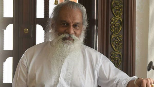 ദാസേട്ടൻ മുണ്ട് മടക്കി കുത്തി കാലെടുത്ത് കസേരയ്ക്ക് മുകളിൽ വെച്ചു! ഹിറ്റ് ഗാനം പിറന്നത് ഇങ്ങനെ