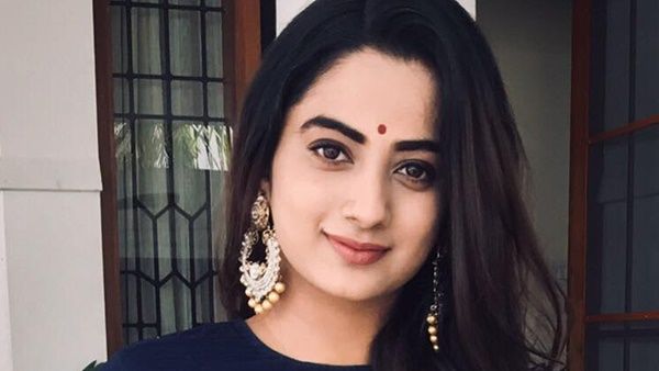 ഒളിഞ്ഞു നോക്കാന്‍ വേണ്ടി മാത്രം ഒരു സോഷ്യല്‍ മീഡിയ പേജ് ഉണ്ടെന്ന് നമിത പ്രമോദ്