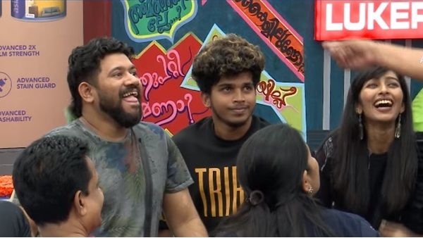 ബിഗ് ബോസിലെ പുതിയ പ്രണയം! പെണ്ണു കാണല്‍ ചടങ്ങ് നടത്തി മല്‍സരാര്‍ത്ഥികള്‍!
