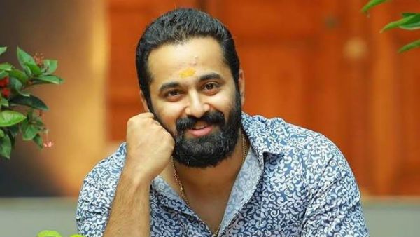 മലയാളത്തിലെ ഏറ്റവും ഭം​ഗിയുള്ള നടി! അനു സിത്താരയെ കുറിച്ച് ഉണ്ണി മുകുന്ദൻ