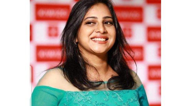 അപ്പന്‍ മരിച്ചിട്ട് 2 കൊല്ലം, അഭിനയിക്കാൻ വന്നത് വിദേശത്തെ ജോലി പോലും കളഞ്ഞെന്ന് അന്ന രേഷ്മ രാജന്‍