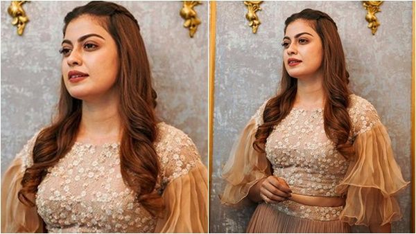 അനുശ്രീ സാരിയില്‍ നിന്ന് പുറത്തിറങ്ങുന്നു, പുതിയ ലുക്ക് അടിപൊളിയാണെന്ന് നടി തന്നെ പറയുന്നു