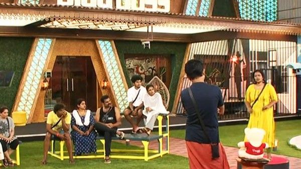 ഇതേ സ്നേഹം ഇവിടെയുള്ളവരോട് കാണിച്ചാല്‍; മഞ്ജുവിന്റെ വാക്കുകൾക്ക് മുന്നിൽ നിശബ്ദനായി ഡോക്ടർ