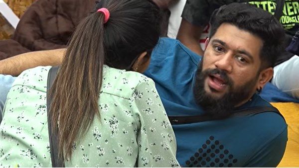 ആര്യയെയും വീണയെയും ഒതുക്കി! ബിഗ് ബോസില്‍ രണ്ടായി പിരിഞ്ഞതിന്റെ കാരണം വെളിപ്പെടുത്തി രഘു