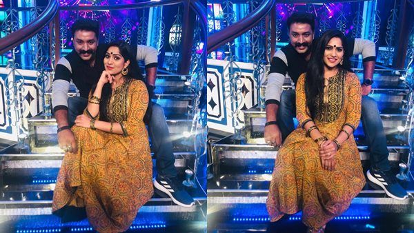 സീതയും ഇന്ദ്രനും വീണ്ടും ഒരുമിച്ചോ? സ്വാസികയും ഷാനവാസും റിമി ടോമിക്കൊപ്പം! ചിത്രങ്ങള്‍ വൈറല്‍!