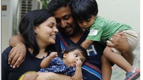 'വിനീത് ശ്രീനിവാസന്റെ സ്വര്‍ഗരാജ്യം'! ചിത്രം ഏറ്റെടുത്ത് ആരാധകര്‍