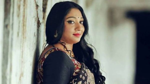 നടി ശ്രീലക്ഷ്മി അന്തരിച്ചു! കൊവിഡ് 19 ന്റെ പശ്ചാതലത്തില്‍ ആരാധകര്‍ വരരുതെന്ന് നടിയുടെ കുടുംബം