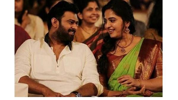 പ്രഭാസിനെയും അനുഷ്‌കയെയും കുറിച്ച് ചോദിച്ച കരണ്‍ ജോഹറിന് കിട്ടിയ മറുപടി! വീണ്ടും ആ ചോദ്യം വൈറലായി
