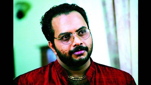 മലയാള സിനിമയുടെ അടിയൊഴുക്കില്‍പ്പെട്ടിട്ടും വീഴാതെ പിടിച്ചു നിന്ന നടന്‍; ഷമ്മി തിലകന്‍ ഹീറോ ആണെടാ !