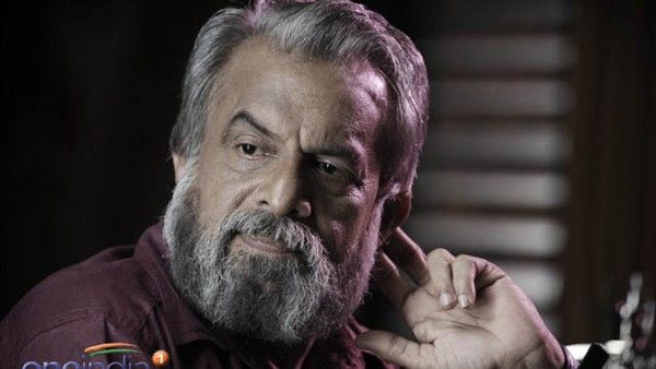 ലാലിനും ദുല്‍ഖറിനും കരിയറിലെ മികച്ച സിനിമ കൊടുത്ത തിരക്കഥാകൃത്ത് വെന്റിലേറ്ററില്‍, അവസ്ഥ ഗുരുതരം