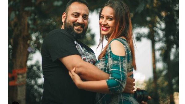 ഭര്‍ത്താവിനെ ചേര്‍ത്ത് നിര്‍ത്തി അഭിമാനമുള്ള ഭാര്യയാണെന്ന് താരപുത്രി! സൗഭാഗ്യയ്ക്ക് കിട്ടിയ ഭാഗ്യം