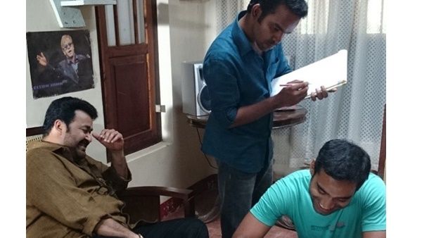 ശ്രീനിവാസന്‌റെ തിരക്കഥയിലുളള മോഹന്‍ലാല്‍ ചിത്രം, സത്യന്‍ അന്തിക്കാട് പറയുന്നതിനായി കാത്ത് മകന്‍