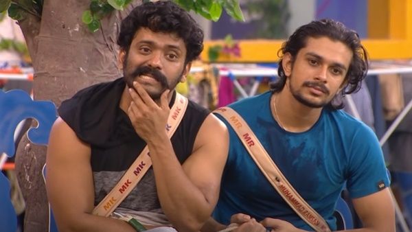മണിക്കുട്ടനും റംസാനും അനങ്ങാതെ ഇരിക്കുന്നു എന്ന് പറയുന്നവരോട്; ഈ ഗെയിം നിങ്ങള്‍ക്ക് മനസിലായിട്ടില്ല!