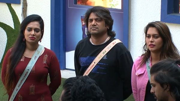 ബിഗ്ബോസേ താങ്കള്‍ ഉറങ്ങുകയാണോ? ഭാര്യയ്ക്കും ഭര്‍ത്താവിനും എതിരെ നടപടി വേണം; സജ്‌ന ഫിറോസിനെതിരെ അശ്വതി