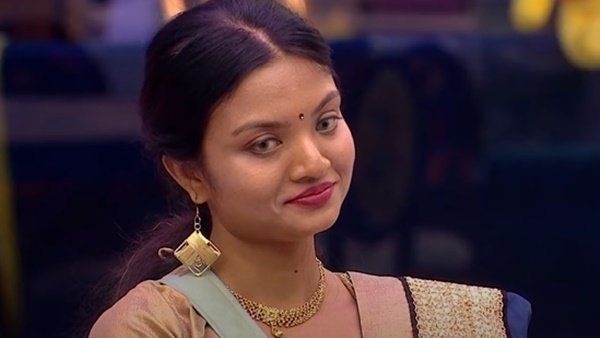 സോഷ്യല്‍ മീഡിയയിലേക്ക് സൂര്യയുടെ മാസ് തിരിച്ചുവരവ്, കിടിലന്‍ ഫോട്ടോഷൂട്ട്; ഒപ്പം ആ സന്തോഷ വാര്‍ത്തയും