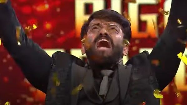 'അളിയാ, ഞാന്‍ എന്തെങ്കിലും ഒക്കെ ആയെടാ'; പൊട്ടിക്കരഞ്ഞ് വിജയ വാര്‍ത്ത സ്വീകരിച്ച് മണിക്കുട്ടന്‍!