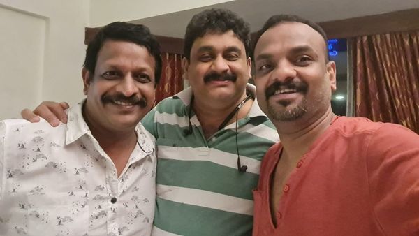 2000 രൂപ ബാദുഷ തരും, കുഞ്ഞിന് എന്തേലും വാങ്ങി കൊടുക്ക്; ഹൃദയം തൊട്ട ഒരു സൗഹൃദത്തിന്റെ കഥയുമായി ആര്‍ എസ് വിമല്‍