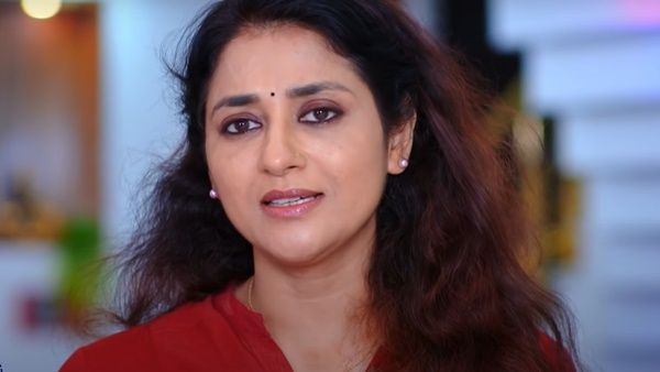ഒറ്റയ്ക്ക് ചെല്ലുമ്പോള്‍ പലരുടേയും ധാരണ മറ്റെന്തോ ആണ്; സിനിമാനുഭവം പറഞ്ഞ് അതിദി ടീച്ചര്‍