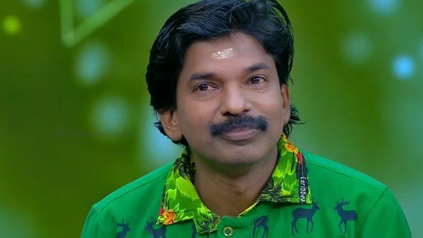 അന്ന് താൻ പറയുന്നത് കേൾക്കാൻ ആരും ശ്രമിച്ചില്ല, സംഭവിച്ചതിനെ കുറിച്ച് സന്തോഷ് പണ്ഡിറ്റ്