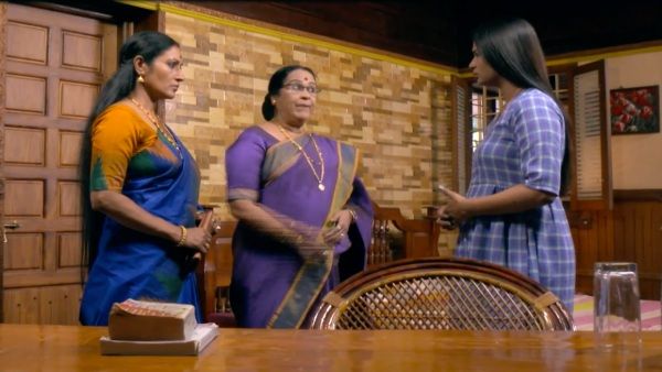 'നിന്നെ വിശ്വസിച്ച ഞങ്ങളെ നീ പറ്റിച്ചു'; വേദികയെ ചോദ്യം ചെയ്ത് സരസ്വതിയും ശരണ്യയും
