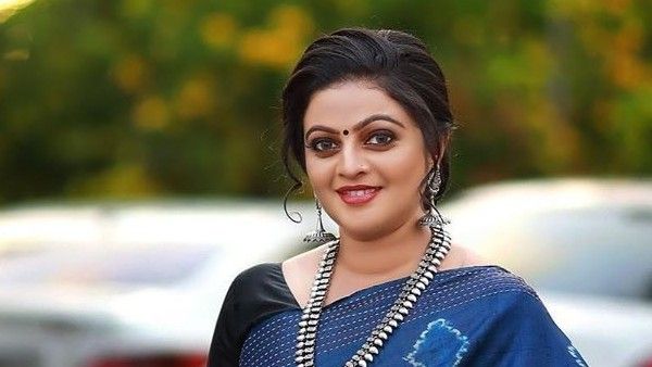 ആകെ ഡിപ്രഷന്‍ അടിച്ച് ഇരിയ്ക്കുമ്പോള്‍ ചെയ്യുന്നത് ഇതാണ്, അശ്വതി ശ്രീകാന്തിന്റെ വാക്കുകൾ വൈറൽ