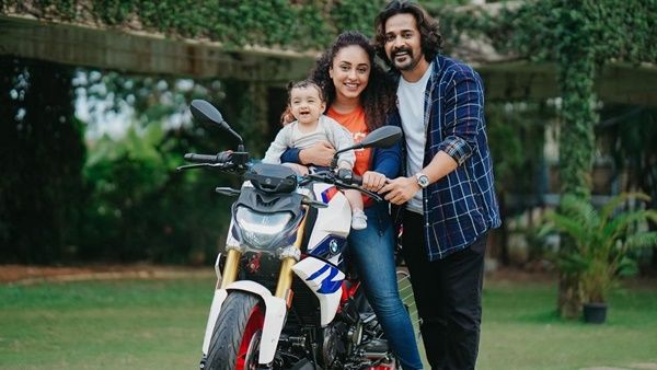 വൈകാരിമായ ദിവസം, പക്ഷെ ഞാന്‍ കരഞ്ഞില്ല, കിളി പോയി! പേളിയ്ക്ക് ശ്രീനിയുടെ കിടിലന്‍ സര്‍പ്രൈസ്