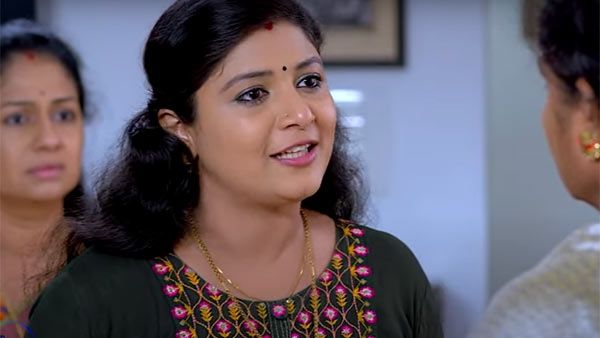 സത്യം മനസ്സിലാക്കിയ അപ്പു അമരാവതിയില്‍...അപ്പുവിനെ തല്ലാനോങ്ങിയ രാജേശ്വരിയുടെ കൈ തടുത്ത് തമ്പി