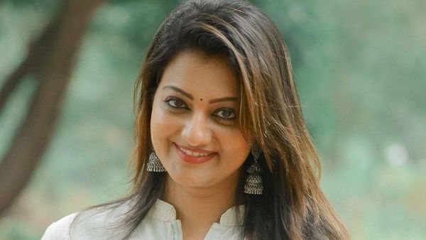 വണ്ടി പോകുന്നത് വഴി മാറി, പ്രിയ നീ തീര്‍ന്നെന്ന് മനസ് പറഞ്ഞു; ഭയപ്പെടുത്തിയ സംഭവം പങ്കുവച്ച് പ്രിയങ്ക