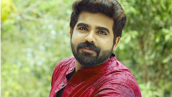 സീരിയലിലെ ചുംബന രംഗം ഒറ്റ ടേക്കില്‍ തീര്‍ന്നു; പാല് കുടിക്കുന്ന സീനെത്തിയപ്പോഴാണ് പണി കിട്ടിയതെന്ന് ദീപൻ മുരളി