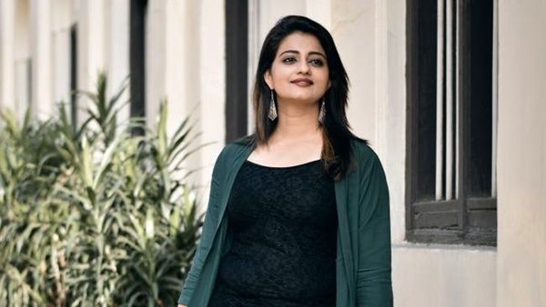 'തോന്നിയാൽ അപ്പോൾ യാത്ര പോകും, ചിന്തിച്ചിരുന്നാൽ ആഗ്രഹങ്ങൾ ഒന്നും നടക്കില്ല'; നടി പ്രിയങ്ക നായർ പറയുന്നു