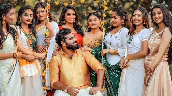 എട്ട് സുന്ദരിമാർക്കൊപ്പം റോബിന്റെ ഓണം ഫോട്ടോഷൂട്ട്; ആറാടുകയാണല്ലോ എന്ന് ആരാധകർ