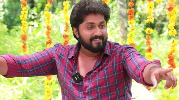 മദ്യപിച്ചിരുന്ന സമയത്ത് ഞാൻ അച്ഛനേക്കാൾ കൂതറയായിരുന്നു; അച്ഛൻ നിർത്തി അപമാനിക്കും: ധ്യാൻ ശ്രീനിവാസൻ
