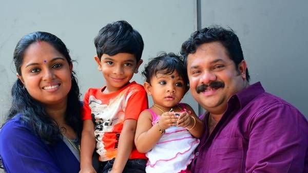 എനിക്കന്നു വീടില്ല, അമ്മ മരിച്ചതോടെ അച്ഛന്‍ വേറെ വിവാഹം കഴിച്ചു; ജീവിതം പറഞ്ഞ് ഹരീഷ് കണാരന്‍